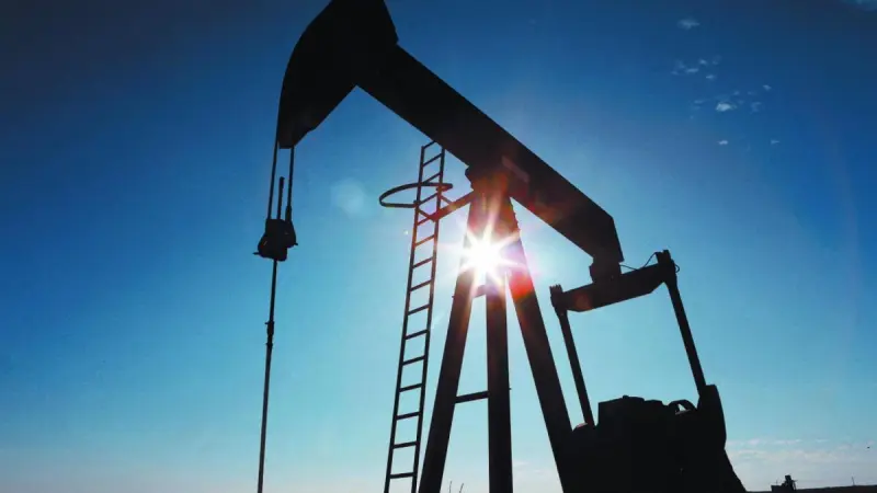 Precios del petróleo suben impulsados por la tensión entre Trump e Irán y el bloqueo en Ormuz