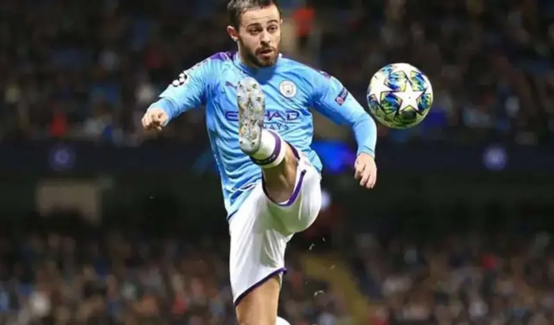 El Atlético mantiene el pulso por Bernardo Silva pese a la intromisión culé