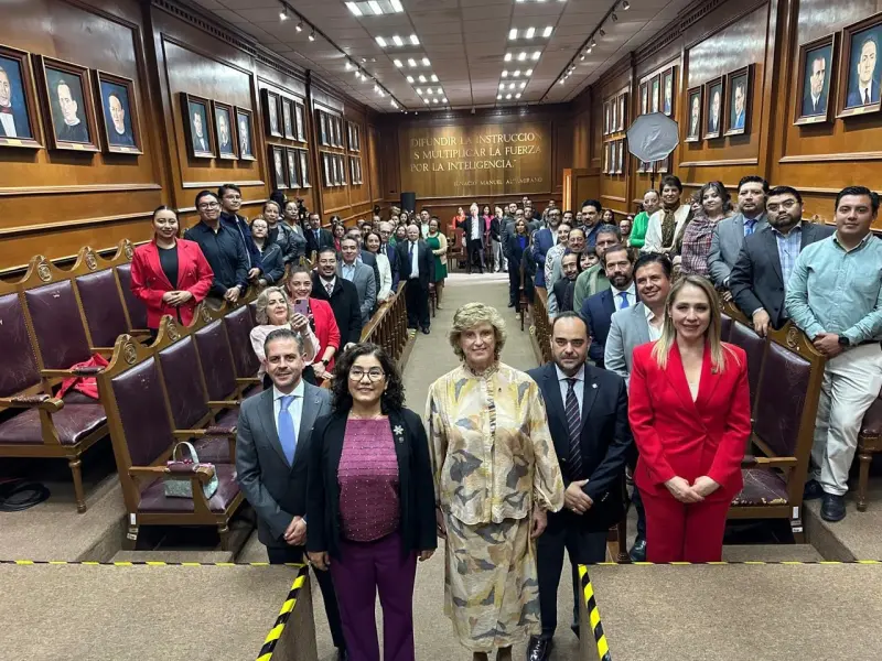 Barra Mexicana y UAEMéx formalizan alianza para fortalecer la formación jurídica en el Estado de México