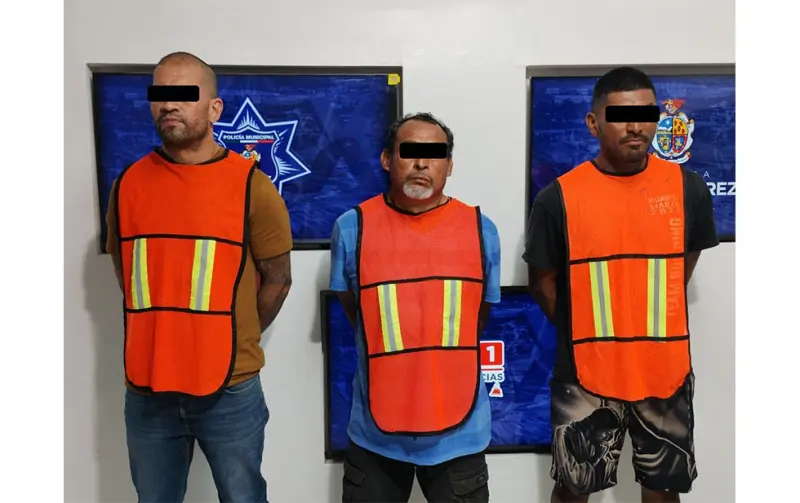 Detienen a tres con armas en Parques Industriales