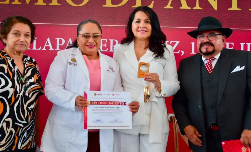 Honra Veracruz a quienes dedican su vida al cuidado de la salud