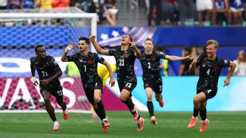 Eustaquio lleva a Canadá a octavos
