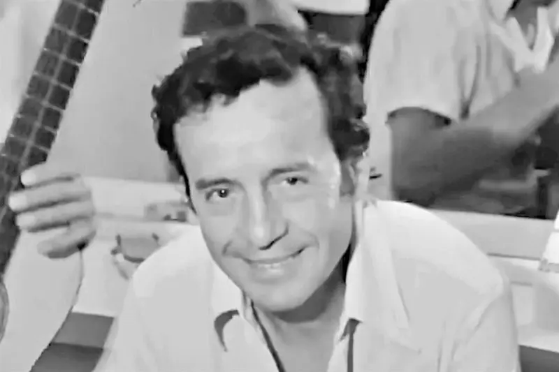 Recrean voz de Chespirito para anuncio de la Selección