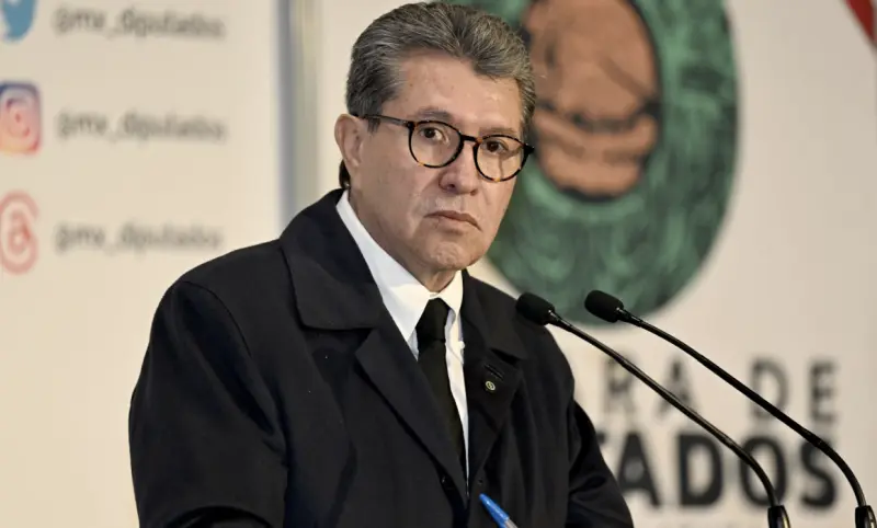 Al margen