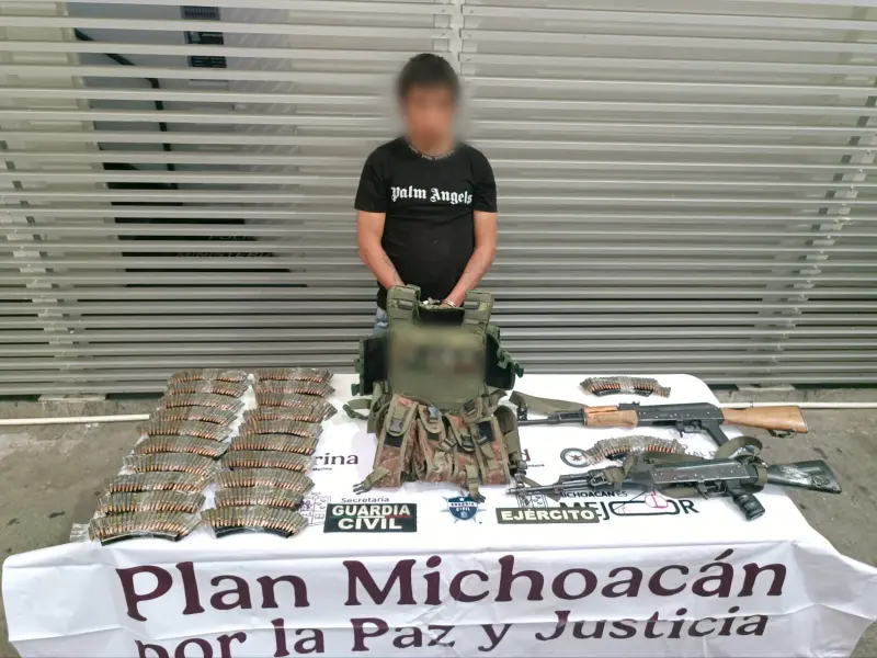 Se enfrentan civiles con fuerzas armadas en Queréndaro; 2 detenidos
