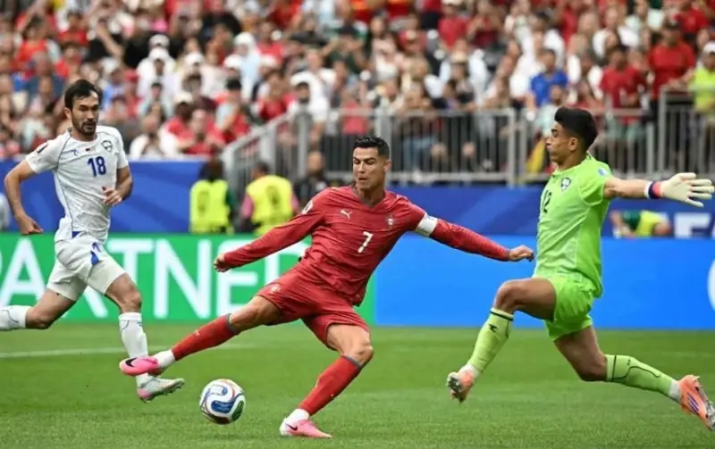 'Cristiano vive de goles, está obsesionado con eso'