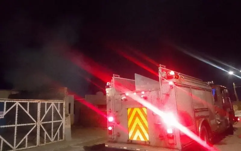 Se registra incendio en taller mecánico en La Cuesta