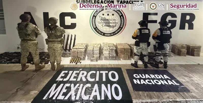 Catean inmueble en Chiapas y aseguran arsenal con más de media tonelada de cocaína