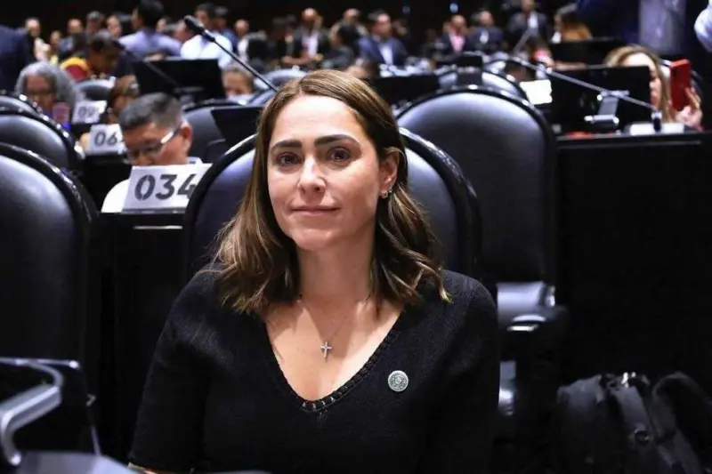 Exige Abigail Arredondo gobiernos transparentes y con resultados para Querétaro y México