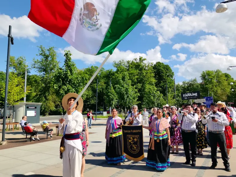 Presenta Semillero de Bachilleres UAQ las danzas queretanas en Estonia