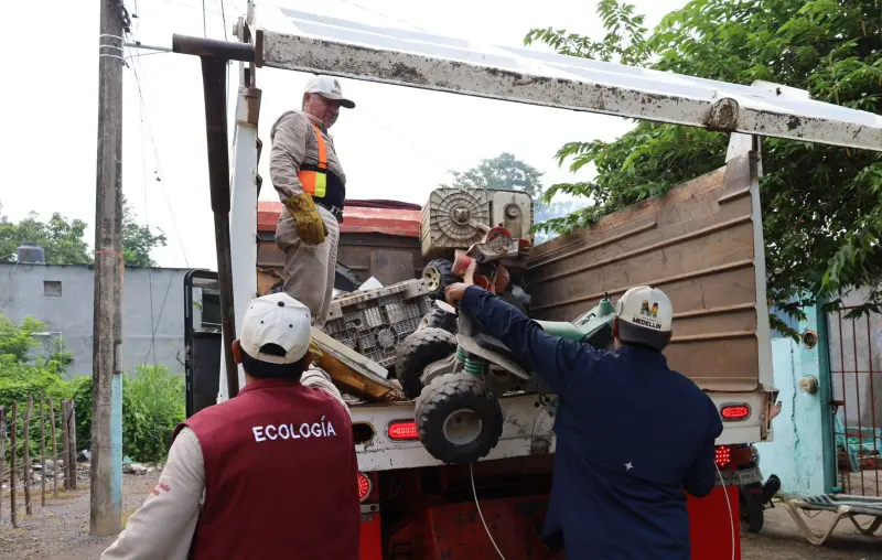 Realiza Ayuntamiento de Medellín jornada de descacharrización en el Tejar