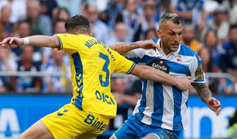 Deportivo 1-2 UD Las Palmas: Riazor vive una dulce derrota antes de desatar la locura en Cuatro Caminos