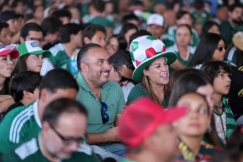 Zona Fest reúne a más de 13 mil personas en su primer día en el Estadio Corregidora