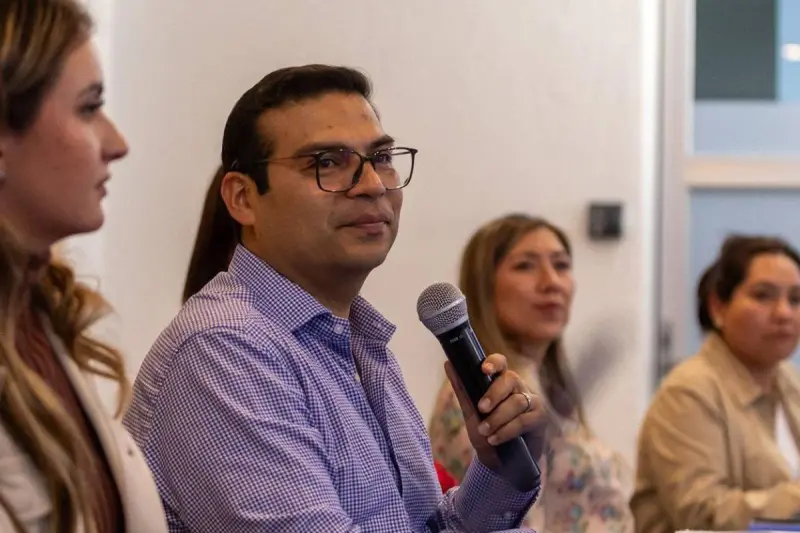 ‘La guerra sucia viene de Morena’: Martín Arango tras iniciar procesos electorales