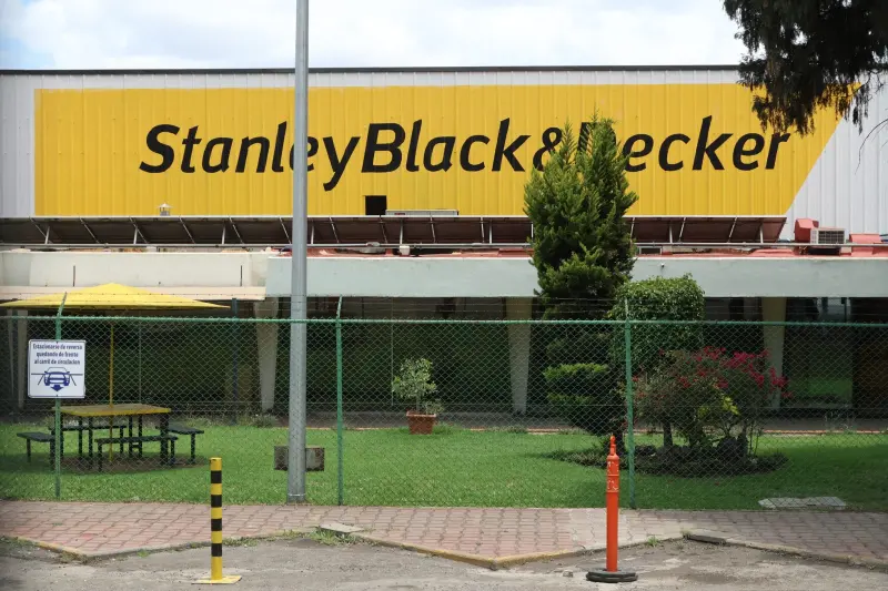 Extrabajadores de Stanley acusan abandono de la CROM