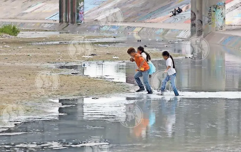 Llegaron 889 niños migrantes solos a El Paso