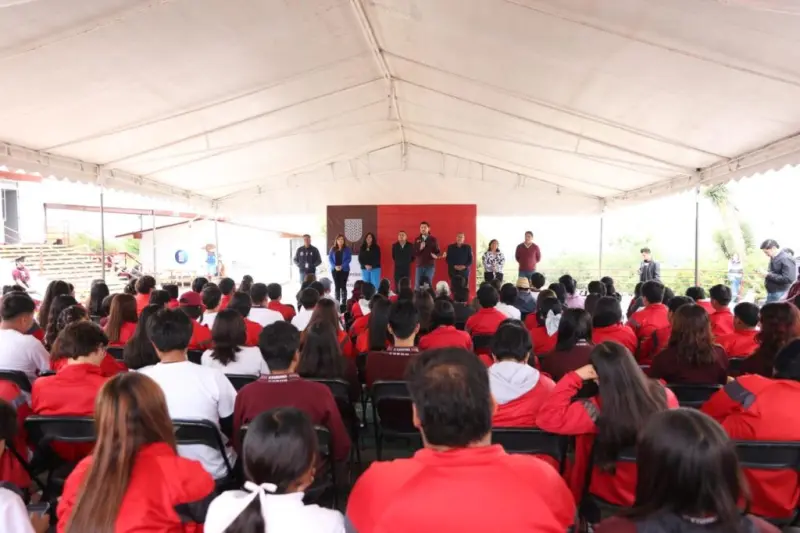 Inicia construcción de techumbre en el Cobaq 12 de San Nicolás en Tequisquiapan