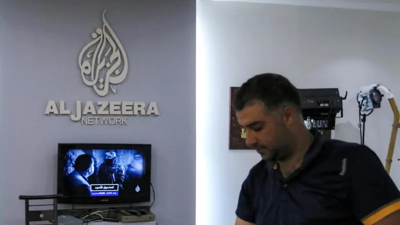 Red Al Jazeera anuncia la muerte de uno de sus periodistas en bombardeo israelí en Gaza