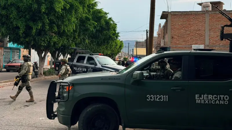 Persiguen a adolescente hasta matarlo; la víctima intentó resguardarse en barbería
