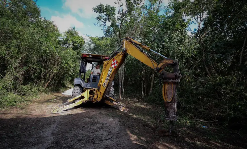 Avanza construcción de caminos saca cosechas en Yucatán: Seder