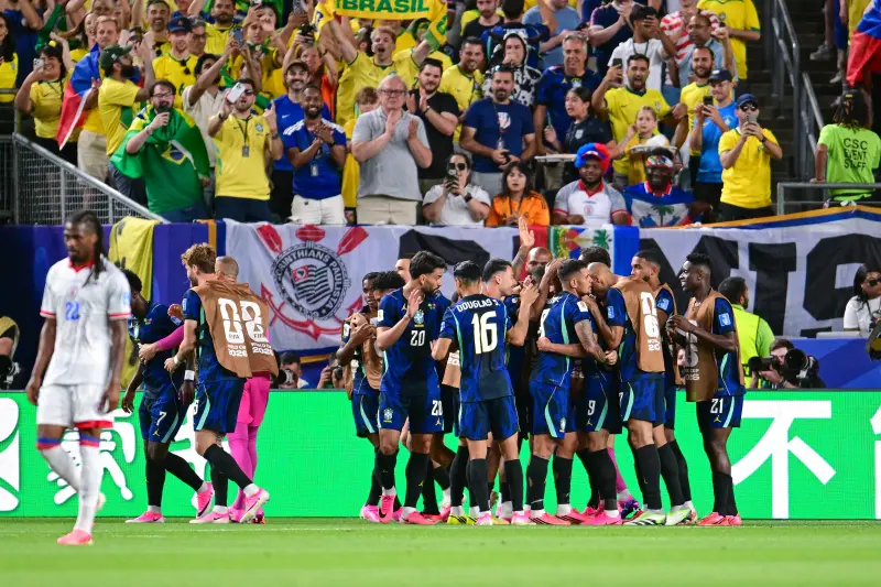 Brasil golea a Haití en la segunda fecha del Mundial y se apodera del Grupo C