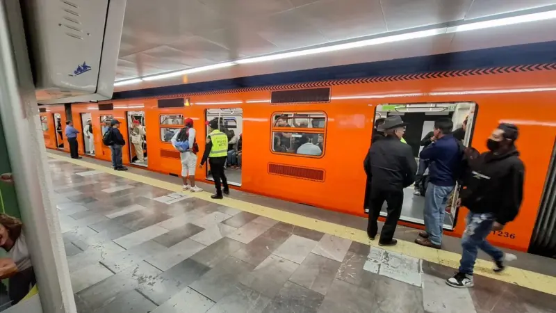 Manifestación magisterial afecta Líneas 1 y 5 del Metro de la CDMX: ¿Qué estaciones están cerradas y cómo planear mi traslado?