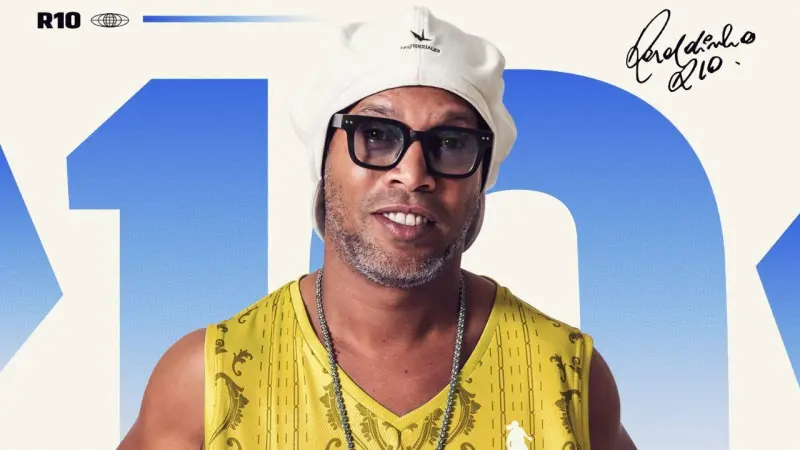 Luis R. Conriquez y Edwin Luna encabezan ‘Camisa 10’, el nuevo álbum global de Ronaldinho