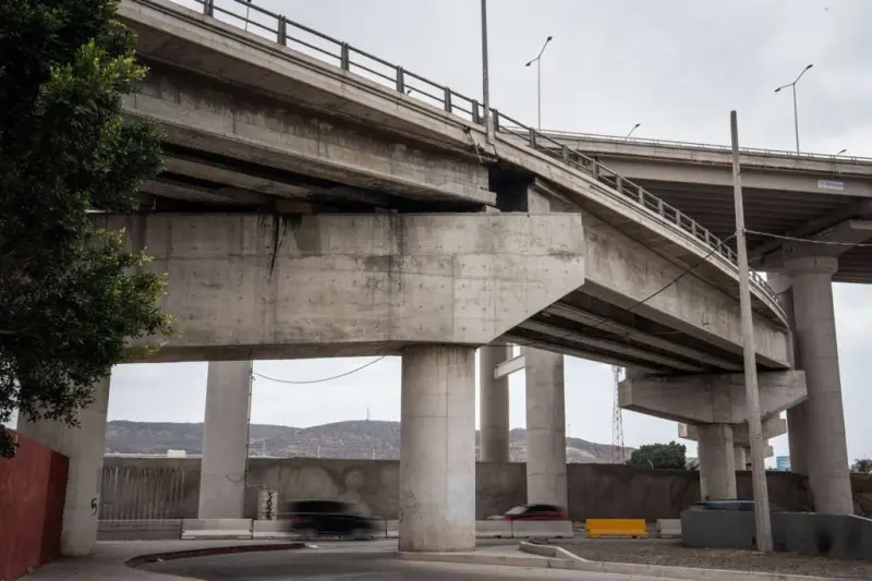 Rehabilitarán puente El Chaparral en Tijuana tras daños provocados por incendios