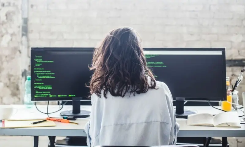 Del código al diseño: Por qué el Vibe Coding es la tendencia que redefine el trabajo de los desarrolladores