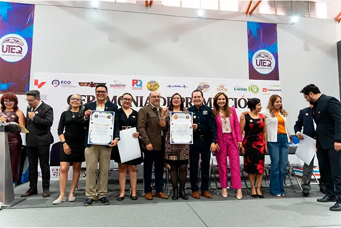 Integrantes UAQ reciben Premio Estatal de Periodismo