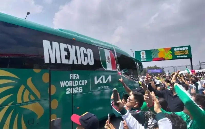 Llega el Tri al Estadio Ciudad de México