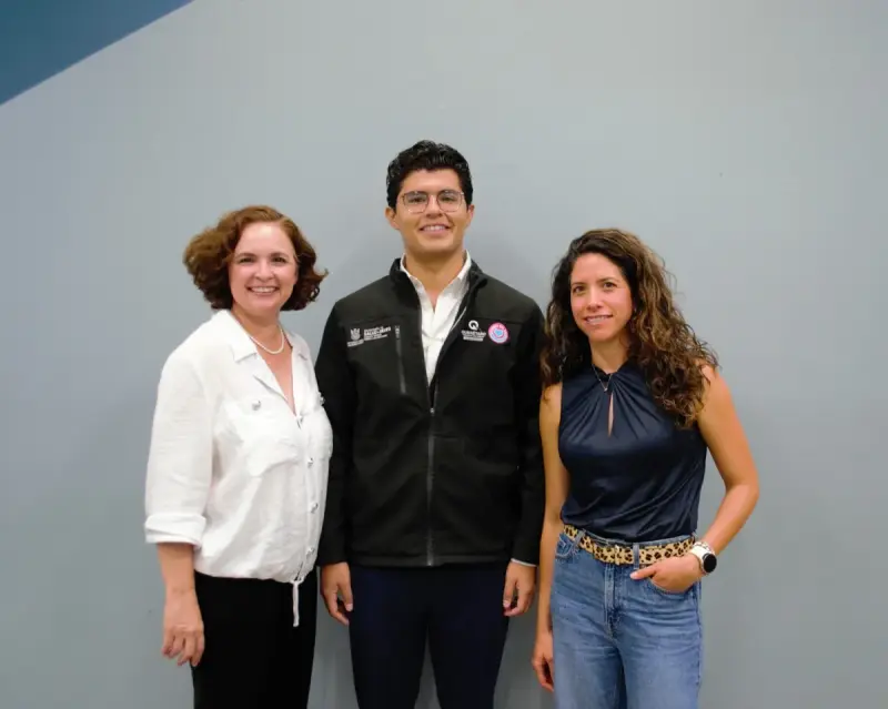 Realiza CECA acciones de prevención de adicciones digitales