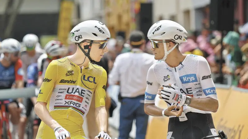 Tadej Poga?ar el patrón de las victorias y UAE Team del dominio