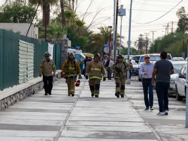 Fuga de gas en la Clínica 30 del IMSS moviliza a cuerpos de emergencia