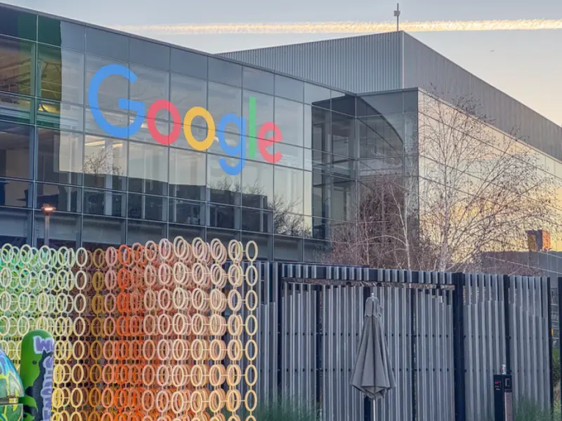 La UE multa a Google con 1,000 mdd por abusar de su poder y tensa la relación con Trump