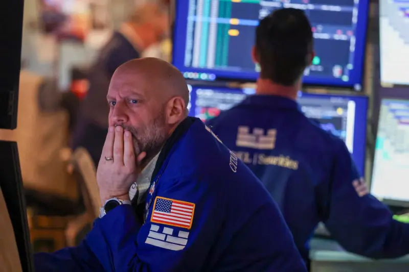 Wall Street cierra en ‘verde’ y Dow Jones sube un 8.85% en primer semestre de 2026