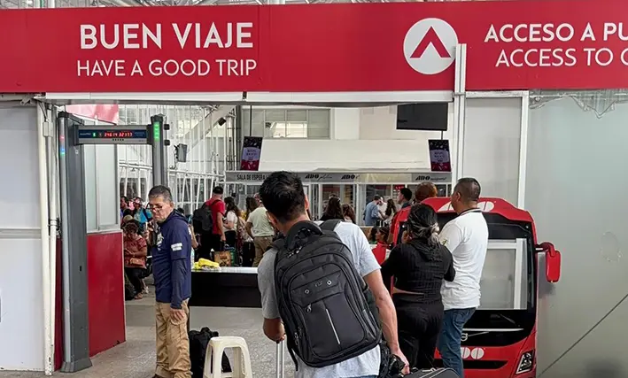 Vacaciones disparan la movilidad en la terminal de autobuses de Cancún