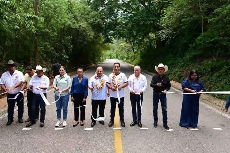 ERA lleva obras prioritarias y programas sociales a Copainalá y San Fernando