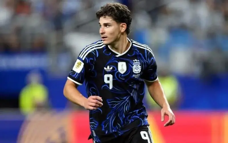 Pidió Argentina jugar con su camiseta azul, como en 1986