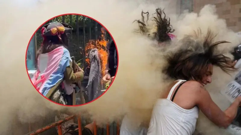 Protesta en Segob escala: comunidad trans prende fuego a una entrada por denuncia de cancelación de diálogo
