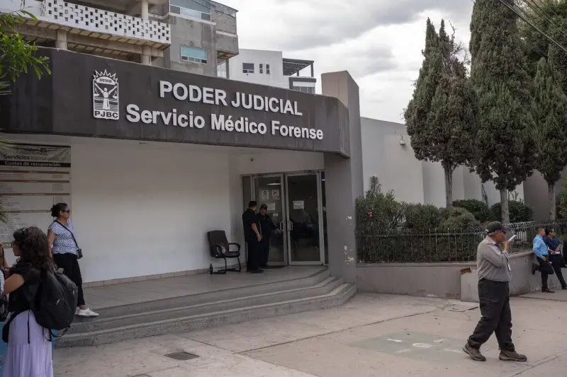 Familia recupera cuerpo de adulto mayor atropellado en sobre ruedas de la Libertad en Tijuana