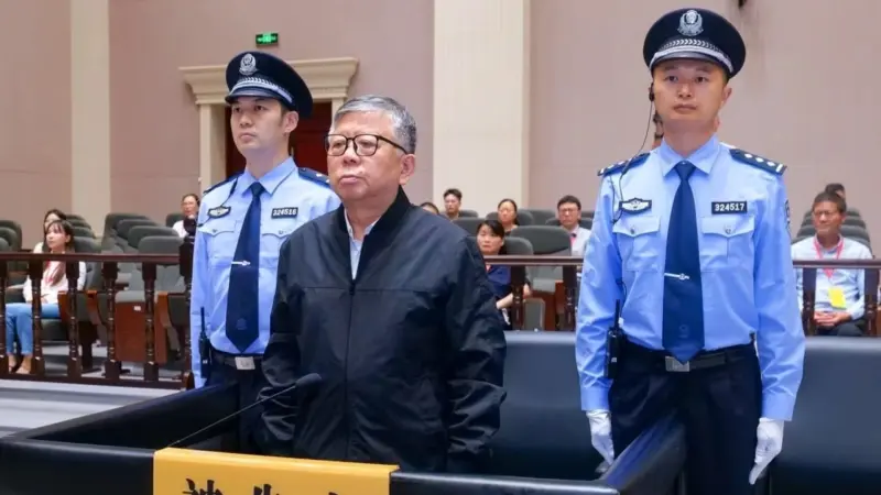 Aceptó sobornos por US$325 millones durante 30 años y ahora enfrenta la pena de muerte en China: así operó el exfuncionario de Nankín