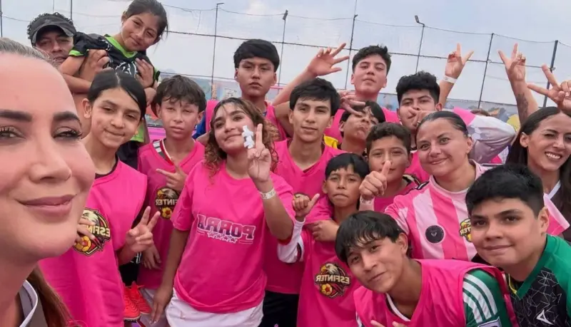 Estrenan cancha en Izcalli con Rulli, Oribe Peralta y Mario Bautista