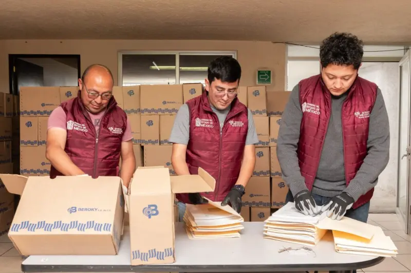 Transforman 155 toneladas de papel en libros gratuitos en Edomex