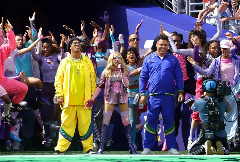 Madonna, Justin Bieber, Shakira y BTS se unen para celebrar la final del Mundial de Fútbol