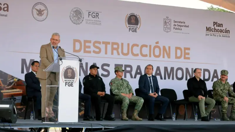 Michoacán frena ingreso mensual de 8.6 mdp al crimen con la destrucción de 721 tragamonedas: Bedolla