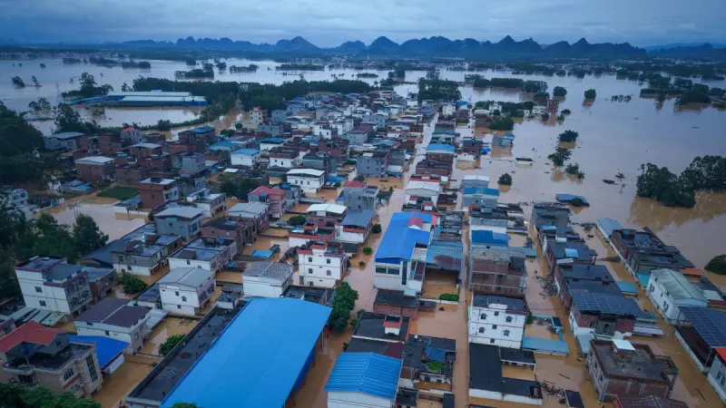 Tornados causan estragos en el centro de China mientras el tifón Bavi se acerca a la costa