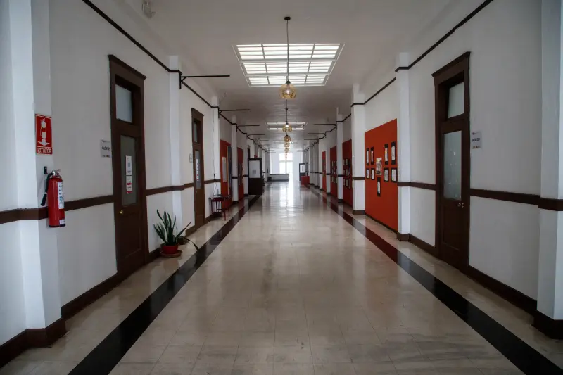 Mantienen clases gratuitas de español para población extranjera en Tijuana