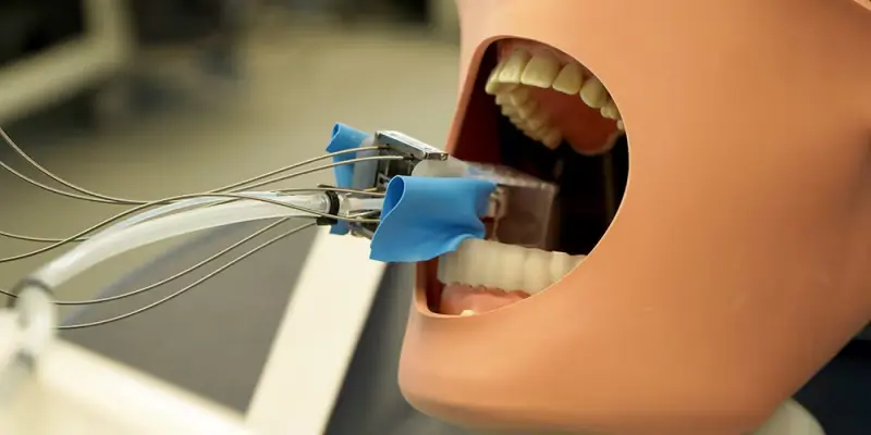 Un diminuto robot podría revolucionar los tratamientos dentales