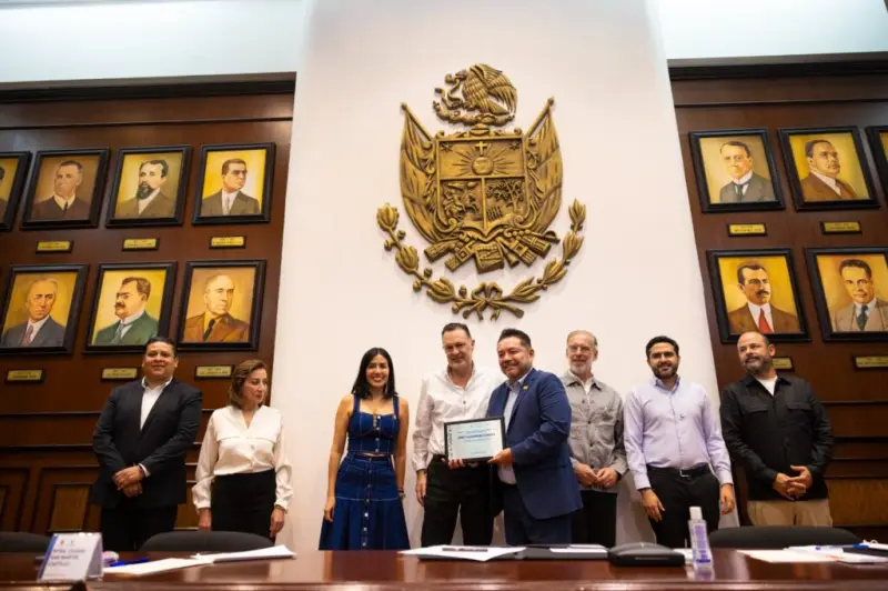 Reconocen a 20 empresas por contratar a personas de grupos prioritarios en Querétaro